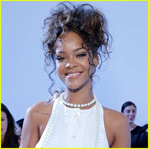 rihanna nude leak|Rihanna Nude Unpublished Outtakes From 2014 (44 Photos)